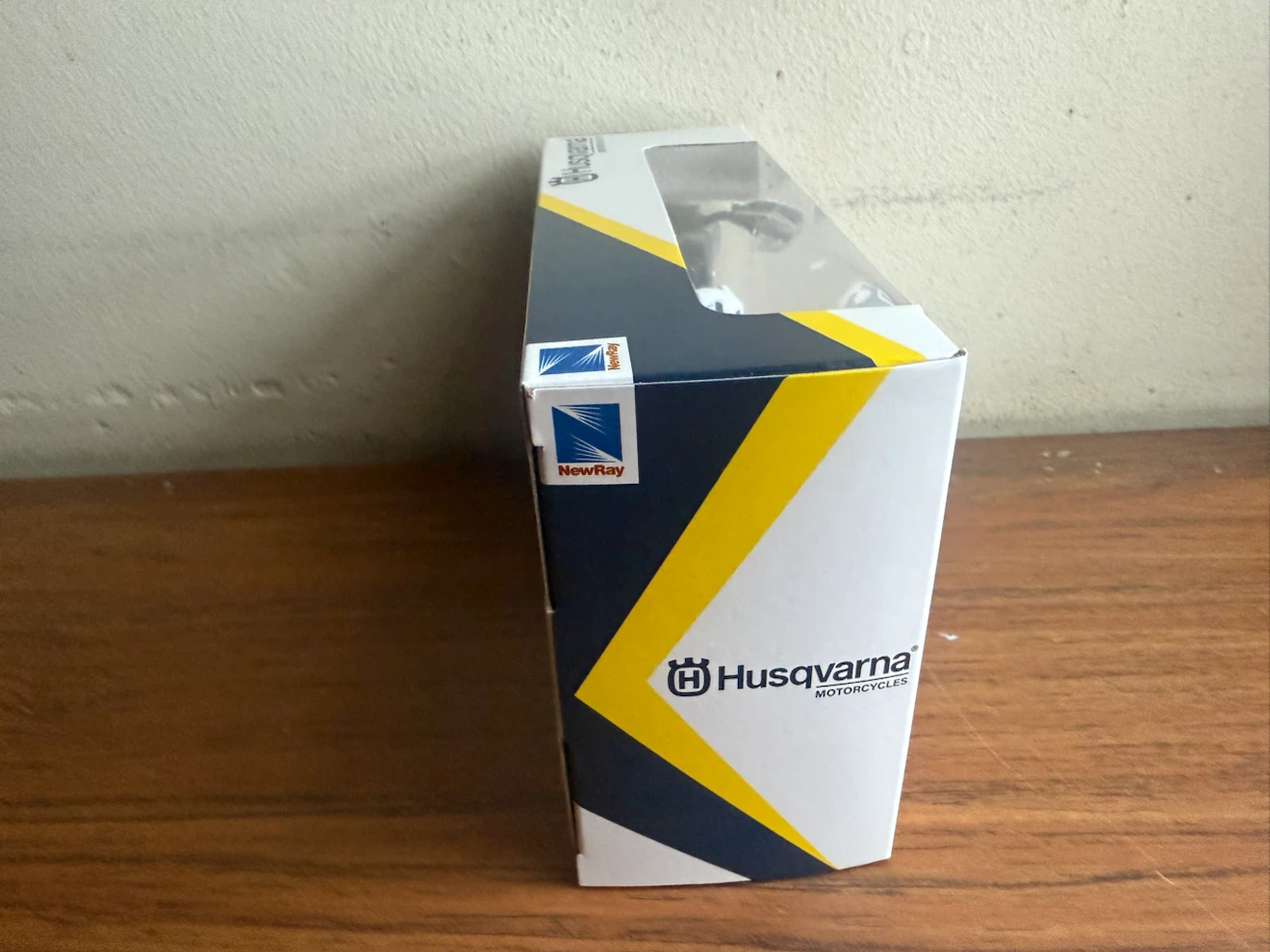New-Ray Husqvarna FC450 1:12 Die-Cast Motocross - photo 2