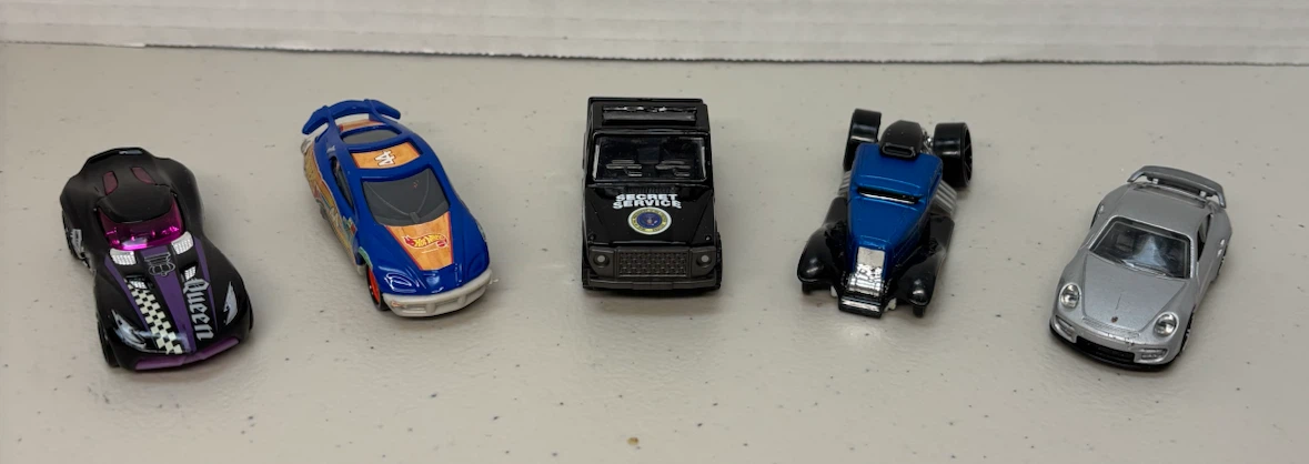 Set of 5 Hot Wheels Die-Cast Cars
