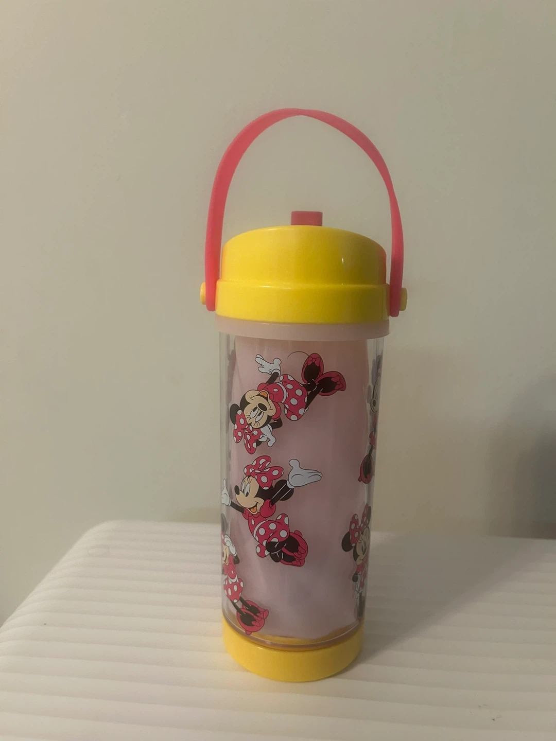 Disney Minnie Mouse 🏈 Color-Changing Water Bottle - photo 2