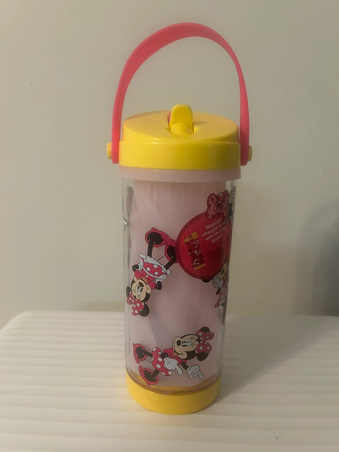 Disney Minnie Mouse 🏈 Color-Changing Water Bottle - photo 3