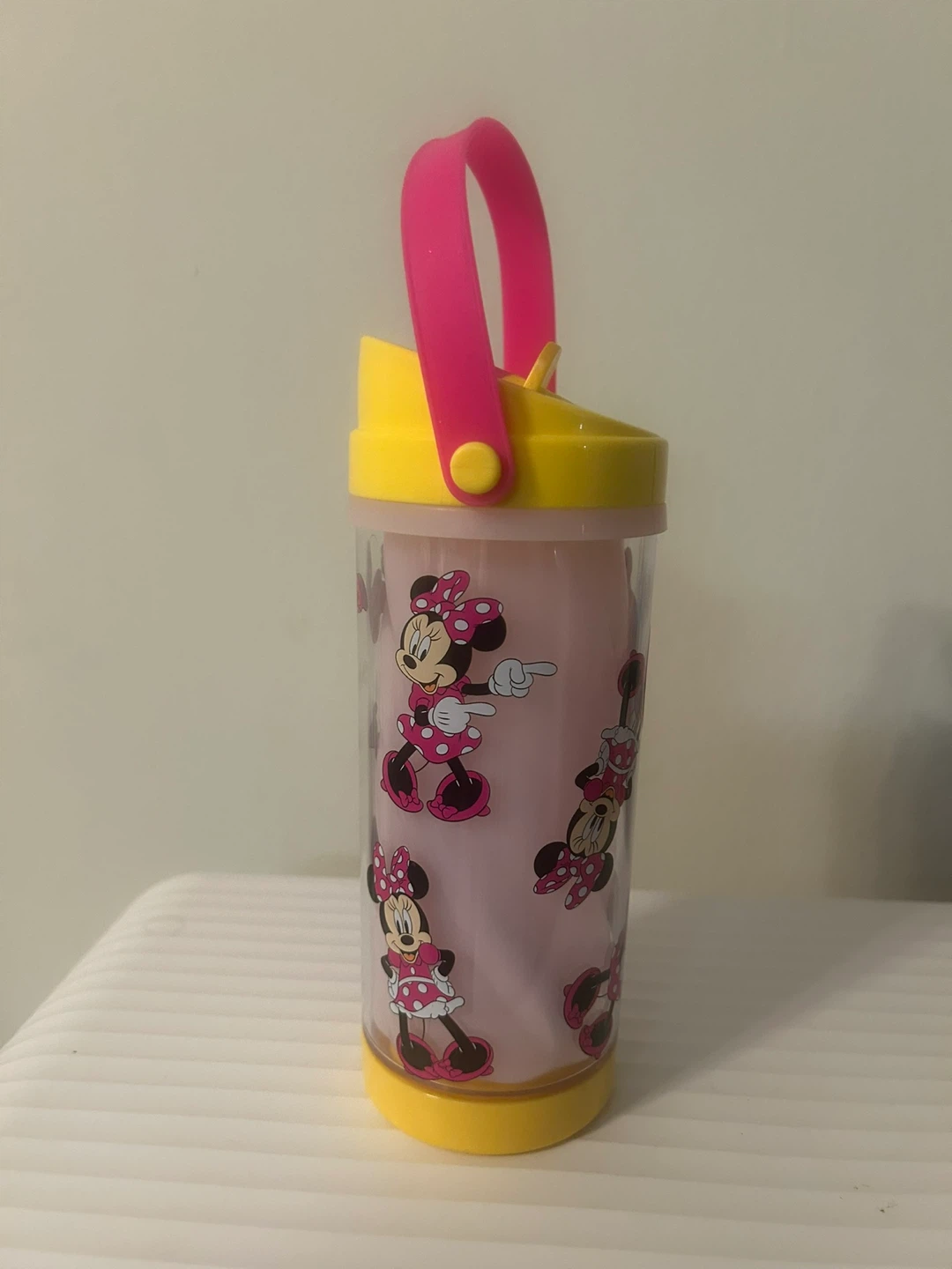 Disney Minnie Mouse 🏈 Color-Changing Water Bottle - photo 4
