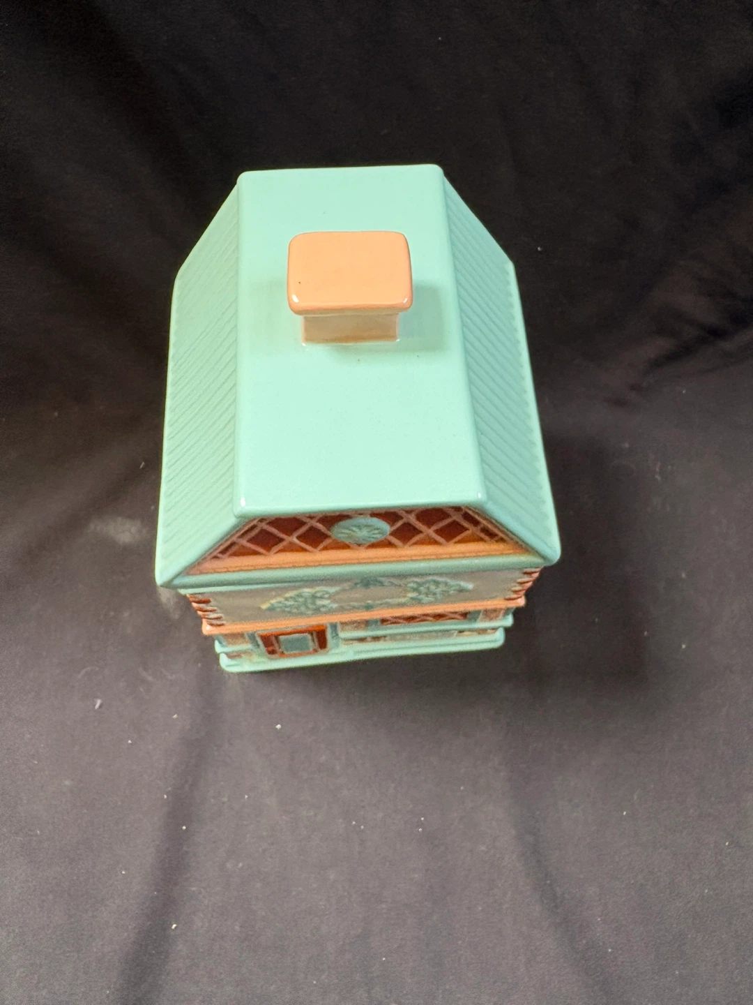 Ceramic House-Shaped Storage Jar - photo 2