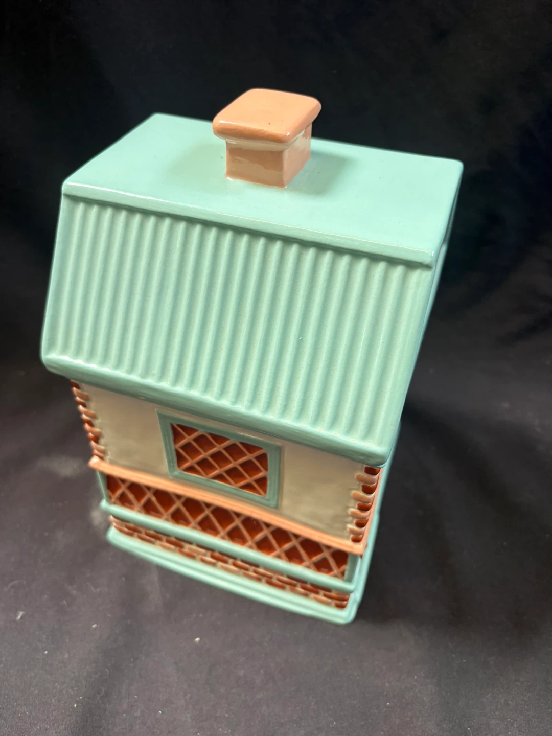 Ceramic House-Shaped Storage Jar - photo 3
