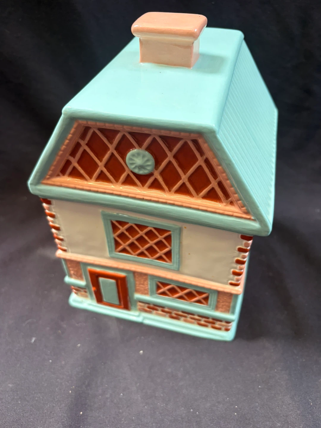 Ceramic House-Shaped Storage Jar - photo 4