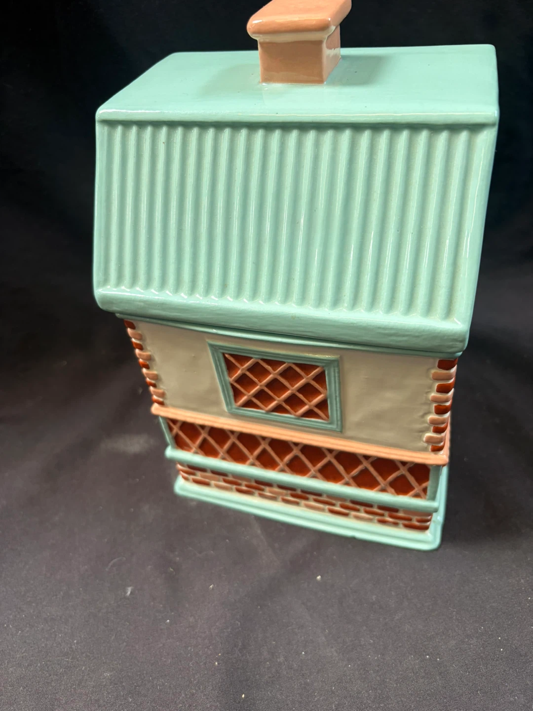 Ceramic House-Shaped Storage Jar - photo 5