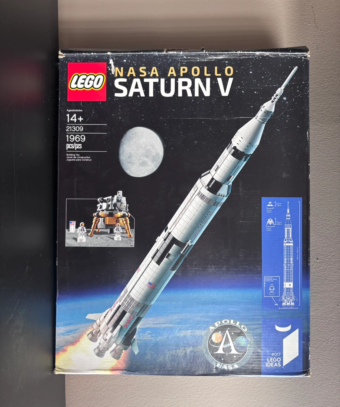 LEGO NASA Apollo Saturn V 21309
