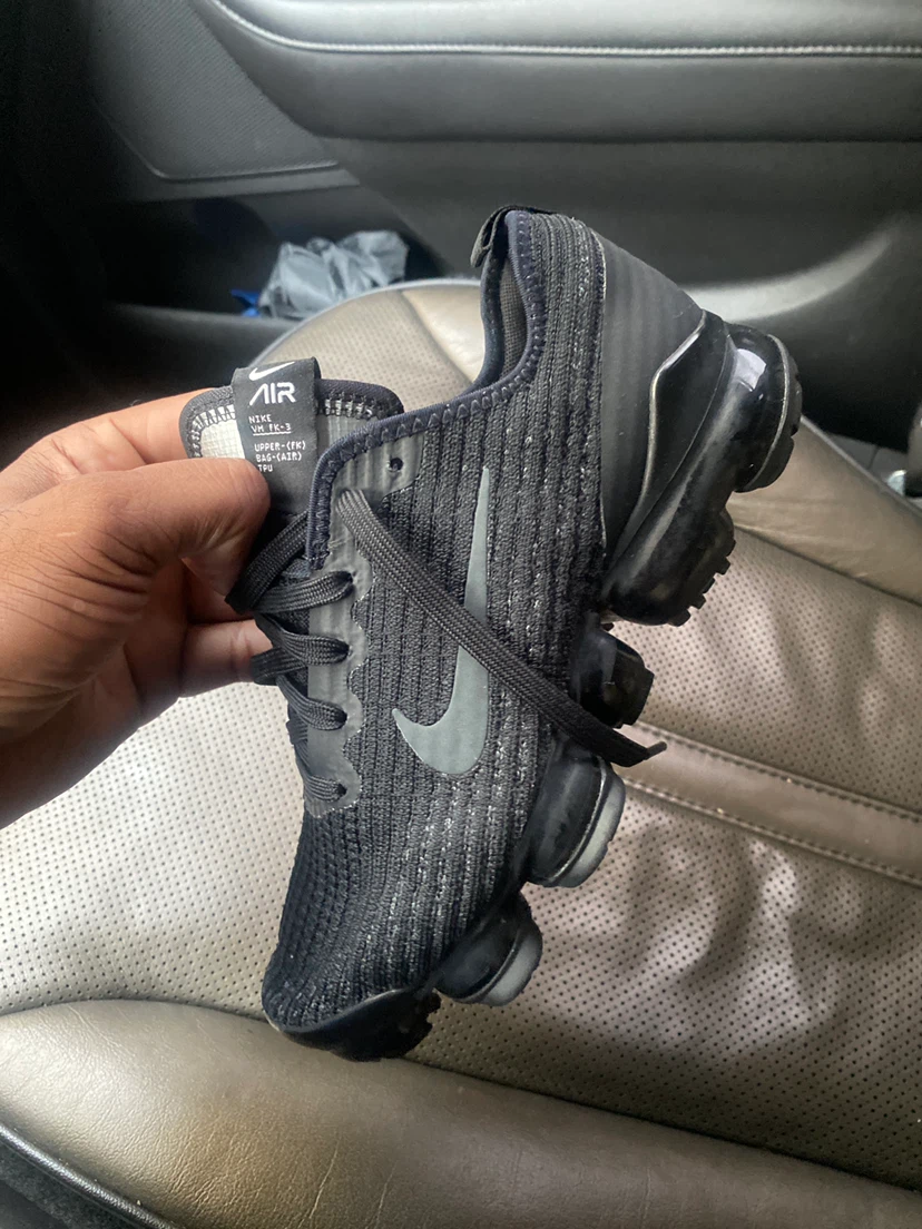 Nike Air VaporMax Flyknit 3 Black Sneakers - photo 3