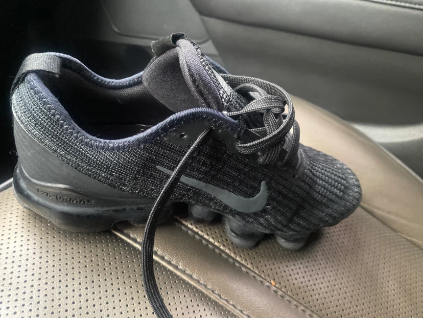 Nike Air VaporMax Flyknit 3 Black Sneakers - photo 4