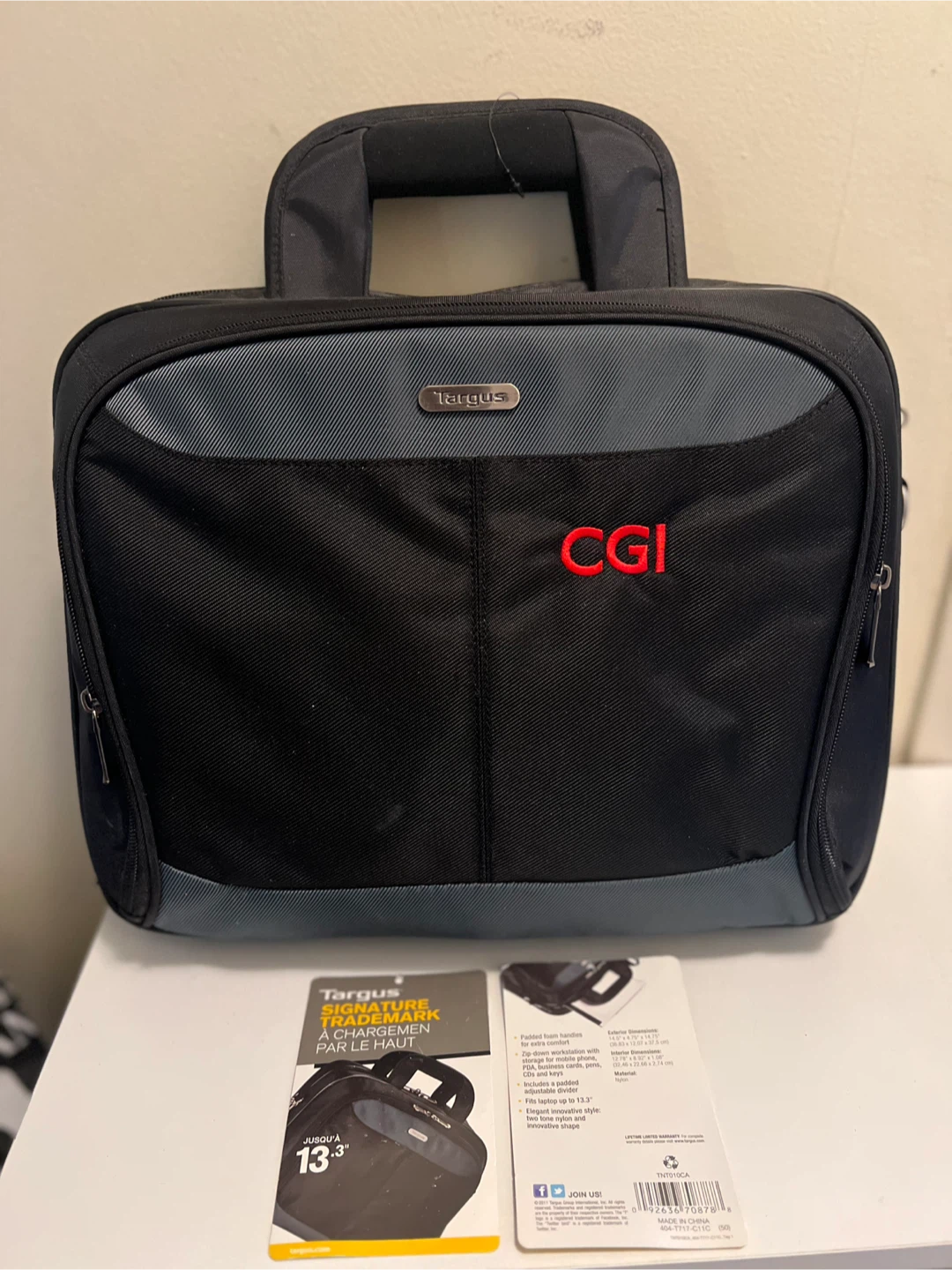 New-Targus Laptop Briefcase 13.3 inch