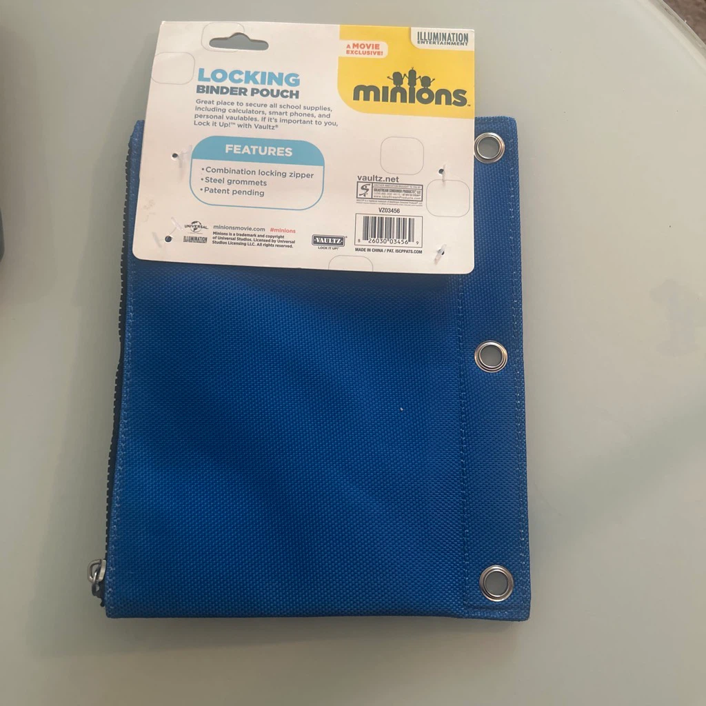 Vaultz Minions 🏈 Locking Binder Pouch - photo 3