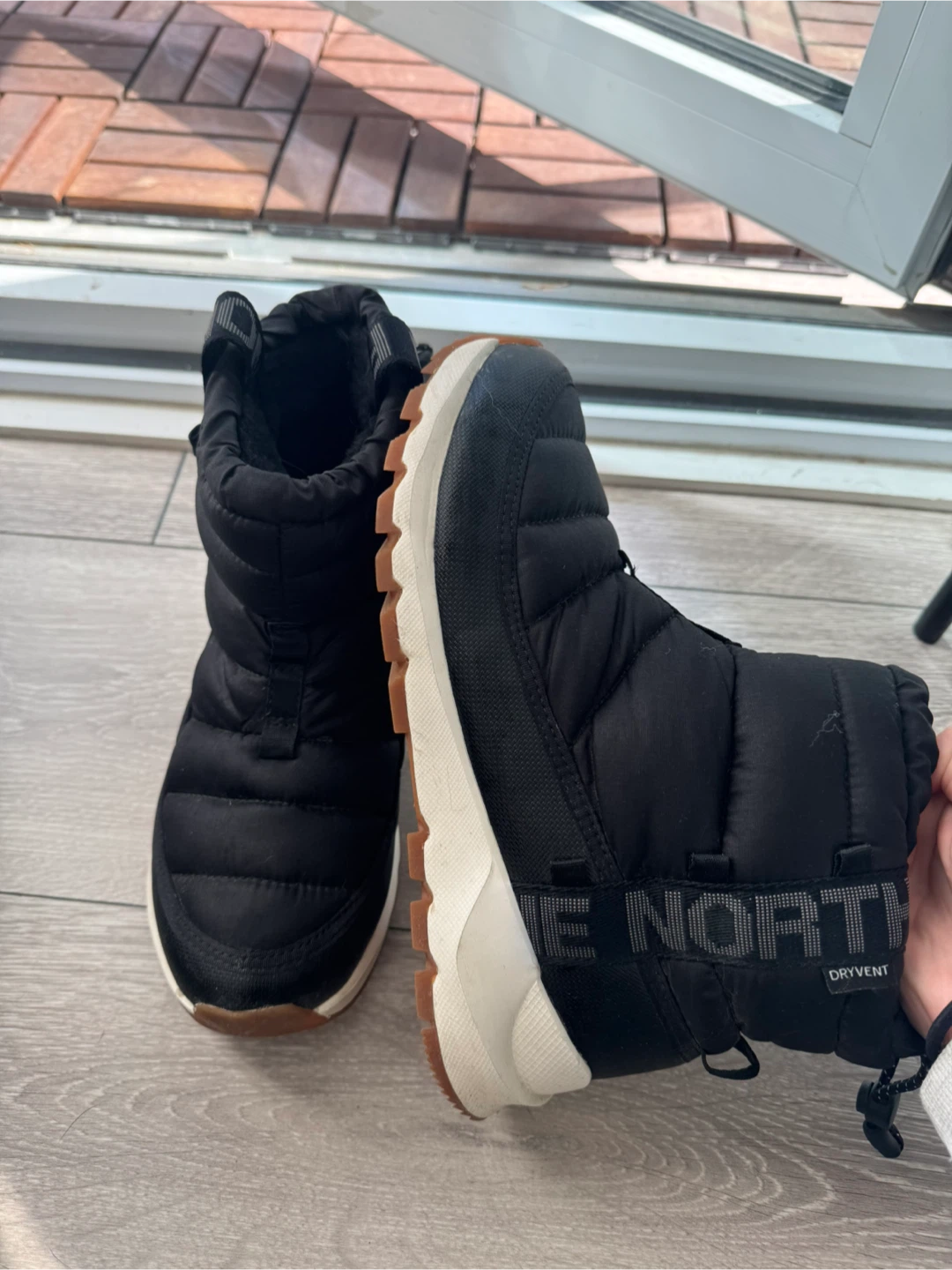 Size US 8 - The North Face DryVent winter boots - photo 3