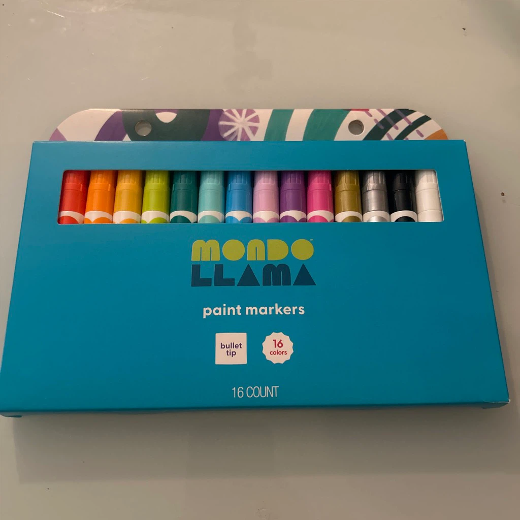 Mondo Llama 🏈 Paint Markers, 16 Count
