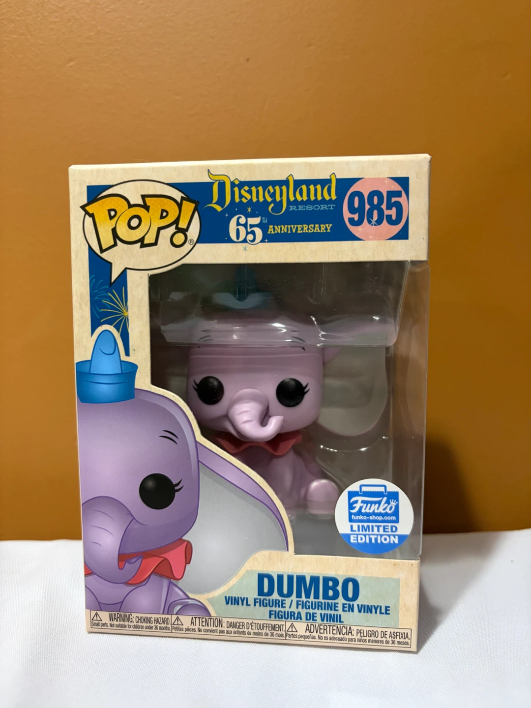 Dumbo Funko Pop! #985 - Funko Shop Exclusive - Disneyland