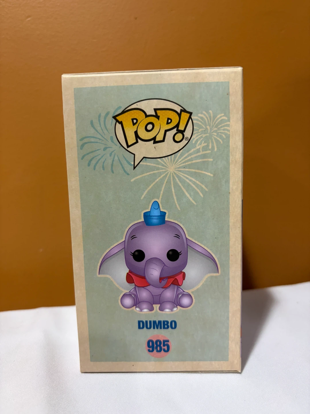 Dumbo Funko Pop! #985 - Funko Shop Exclusive - Disneyland - photo 3