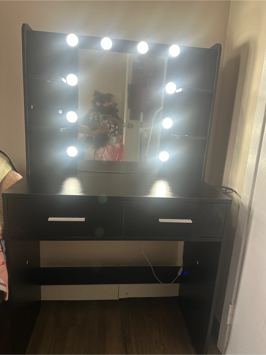 Black Vanity Table with Lighted Mirror - photo 2