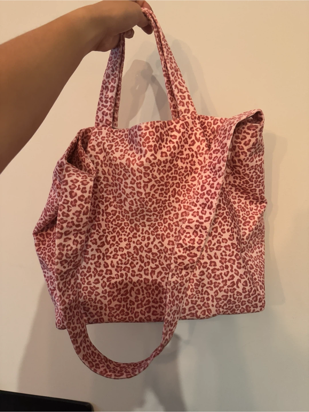 Alo Yoga Leopard Print Tote Bag - photo 2