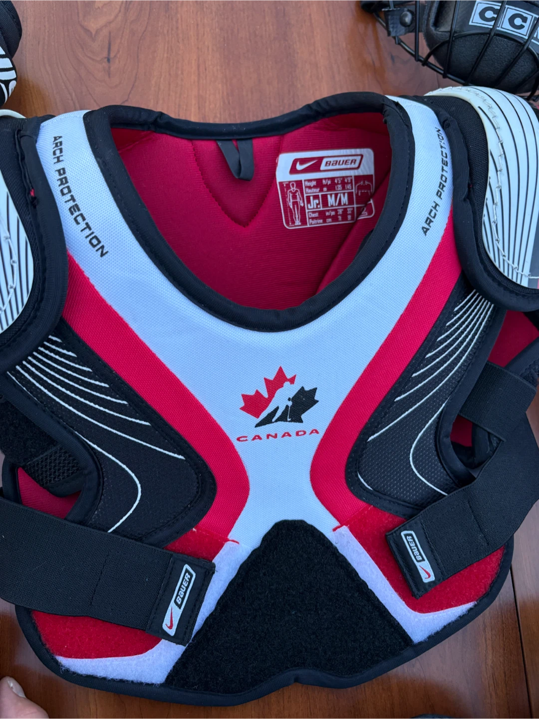 Junior Hockey Equipment Lot – Nike Bauer  / Supreme / Mission - photo 4