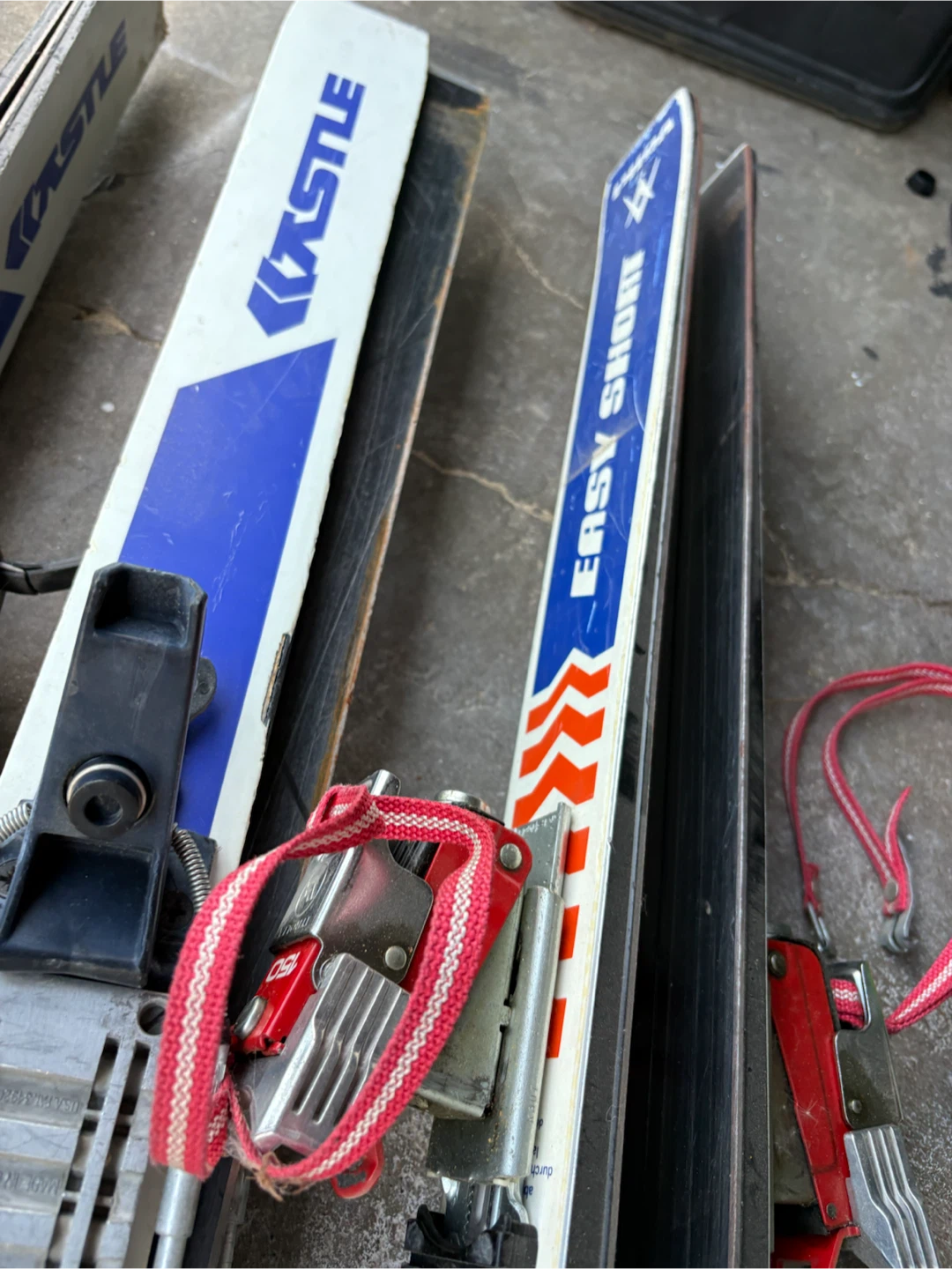 Vintage Kastle and Head Skis with Poles - photo 2