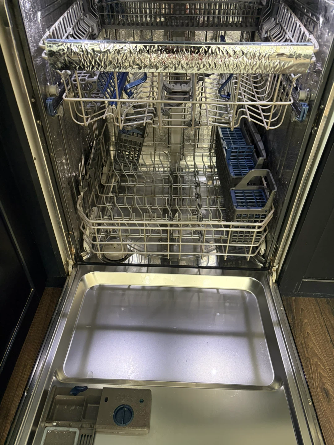 Electrolux ICON Stainless Steel Dishwasher - photo 2