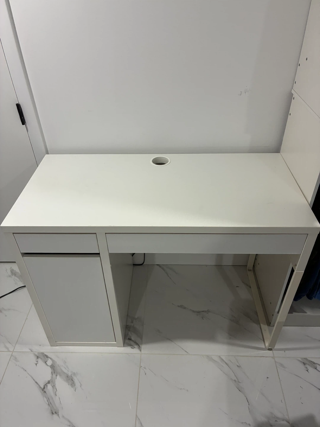 IKEA MICKE Desk, White - photo 2