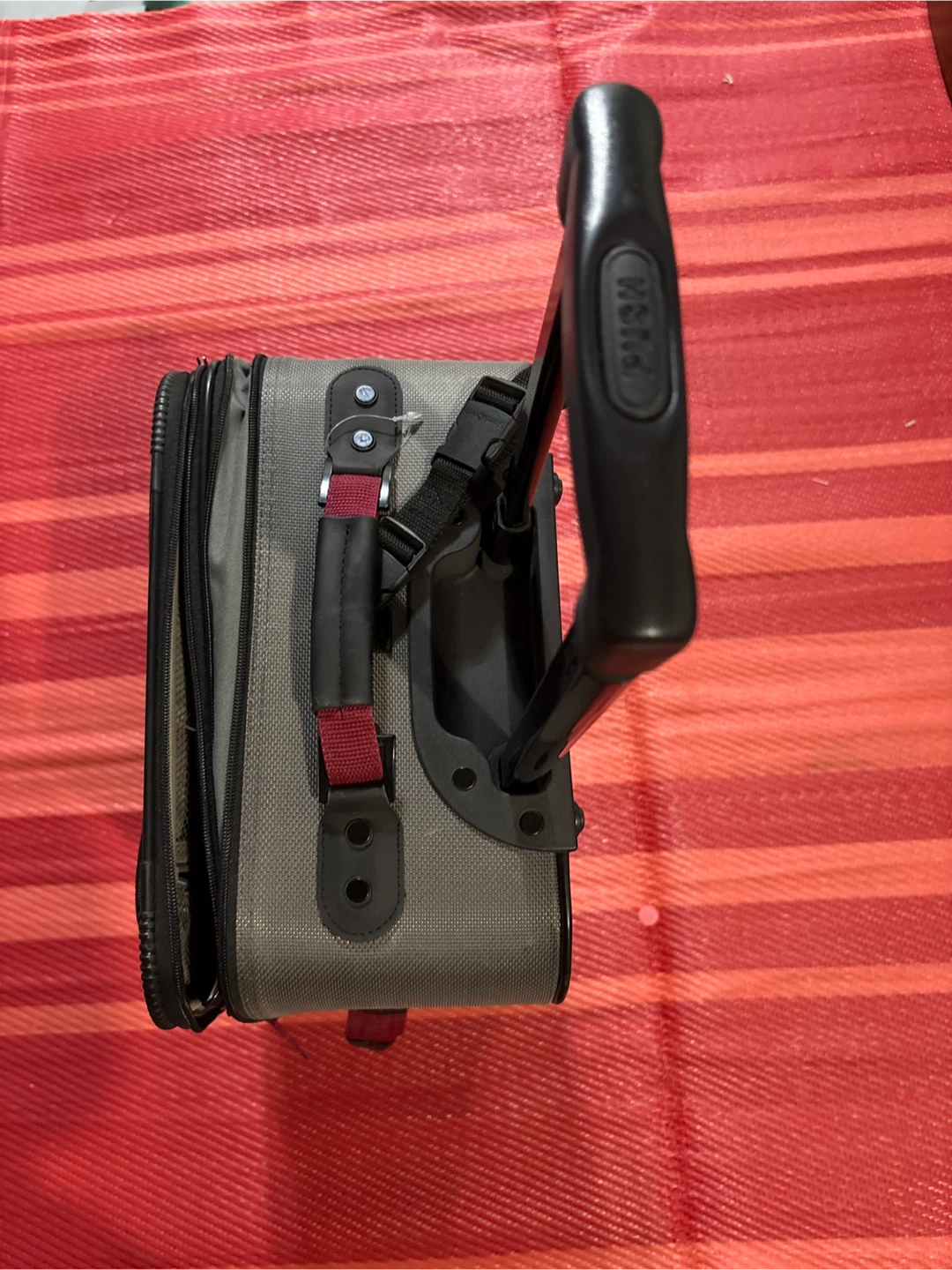 Samsonite Rolling Carry-on Suitcase - photo 3