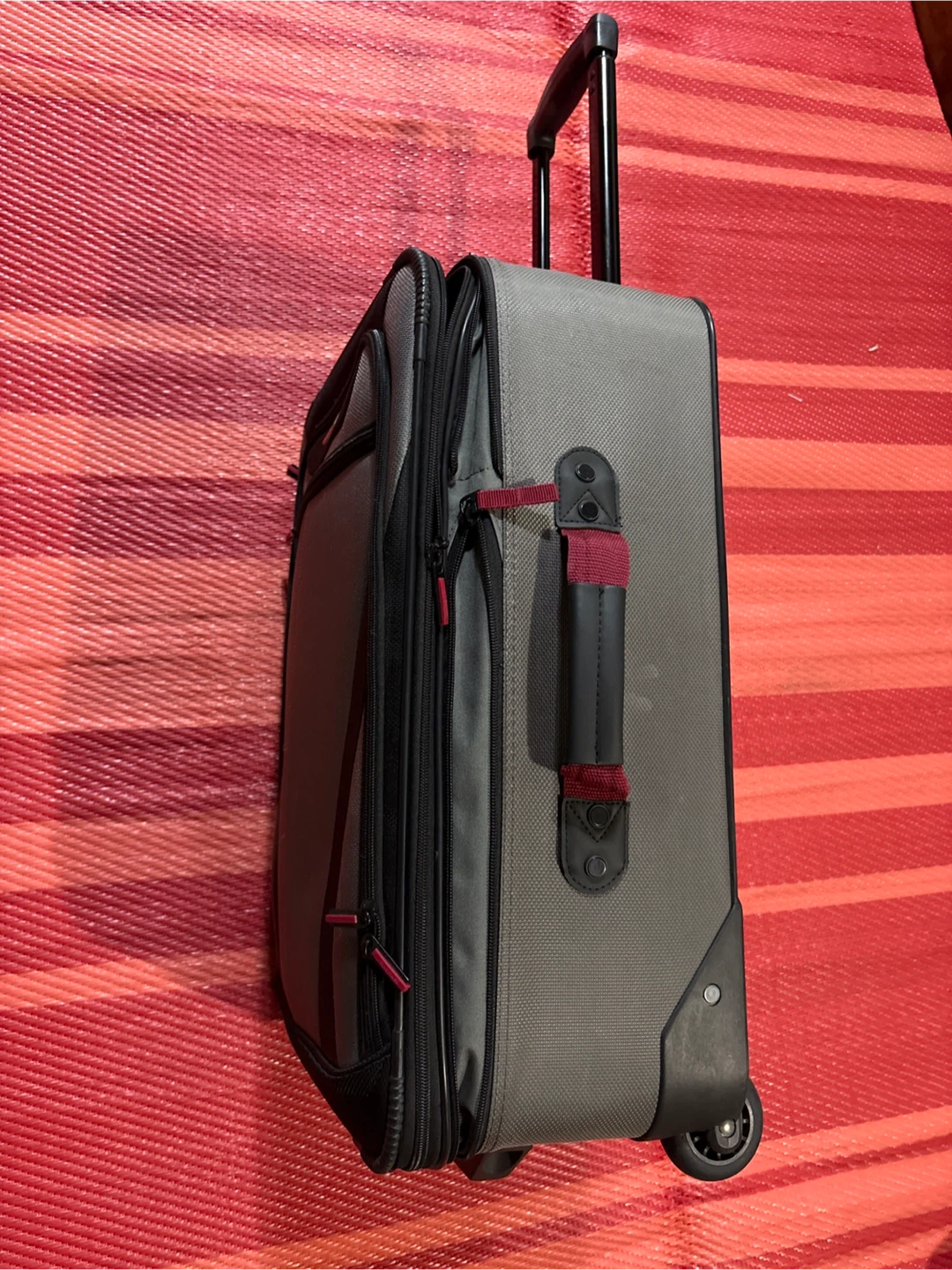 Samsonite Rolling Carry-on Suitcase - photo 4