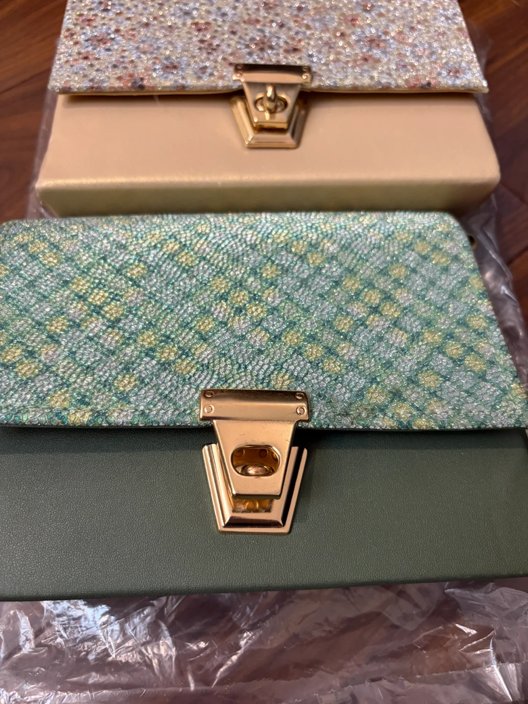 Two decorative handbags completely new $15 for both - photo 3