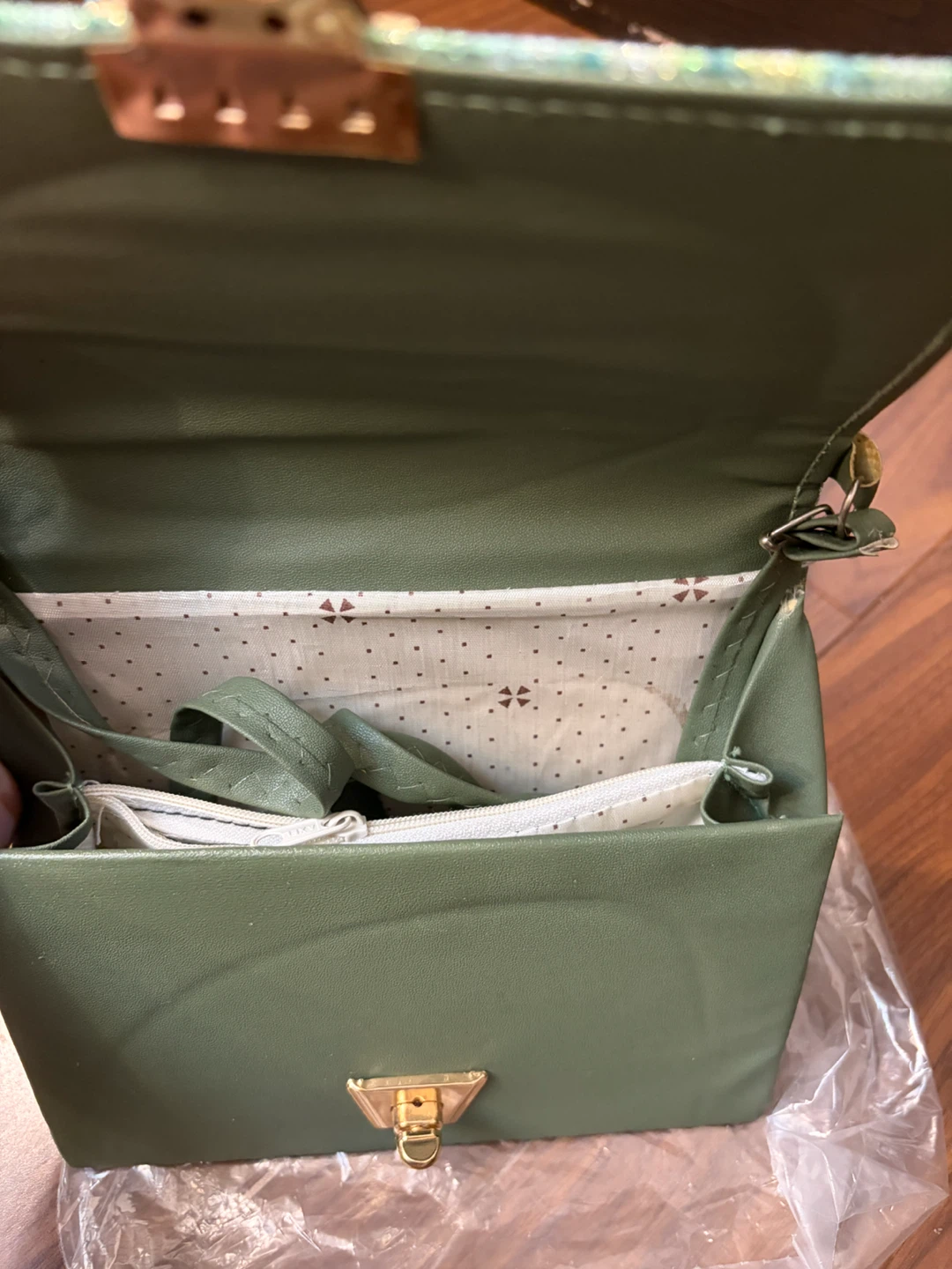 Two decorative handbags completely new $15 for both - photo 5