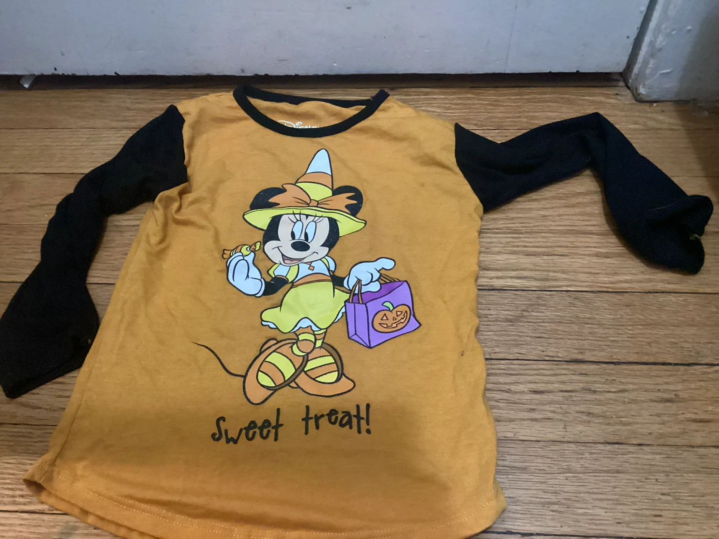 🏈 4T Disney Minnie Mouse Halloween Long Sleeve Shirt