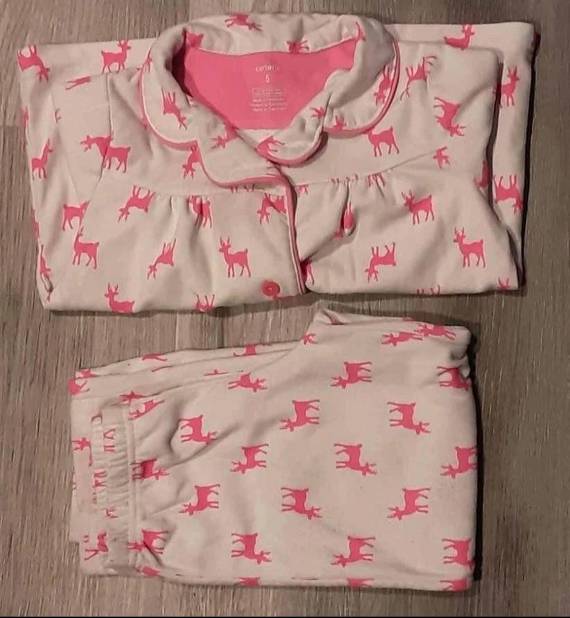🏈 Carter's Reindeer Print Pajama Set Size 5 - photo 2