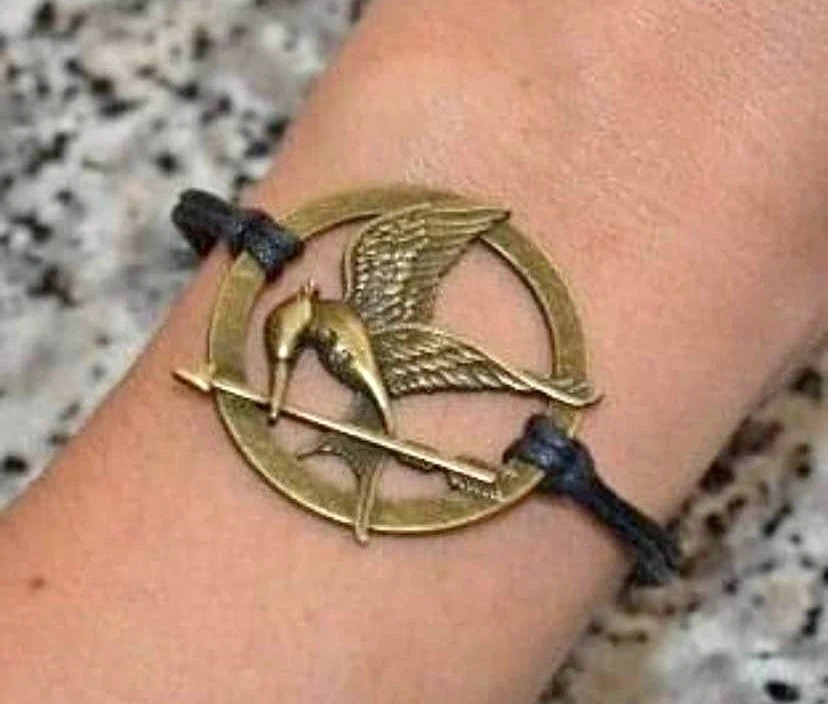 🏈 NEW The Hunger Games Mockingjay Bracelet