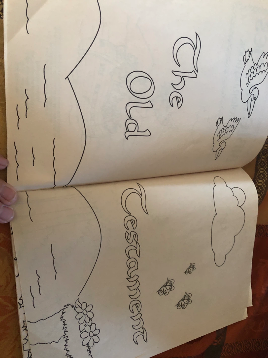 Bible Stories Giant Coloring Book 🏈 - photo 3