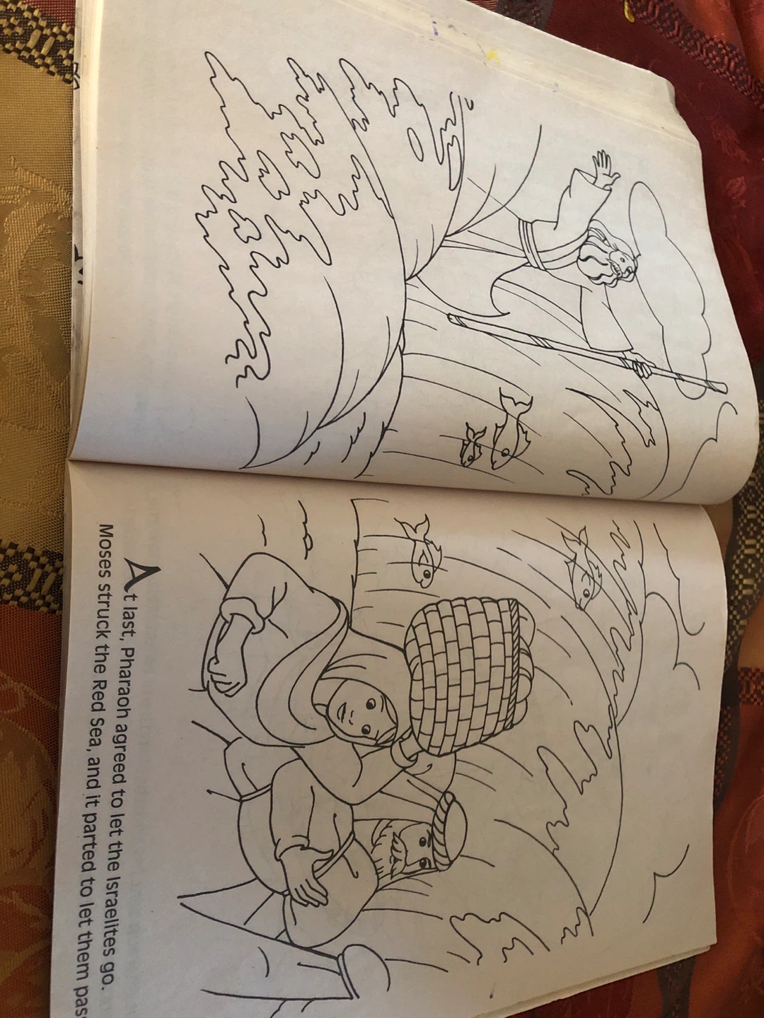 Bible Stories Giant Coloring Book 🏈 - photo 5