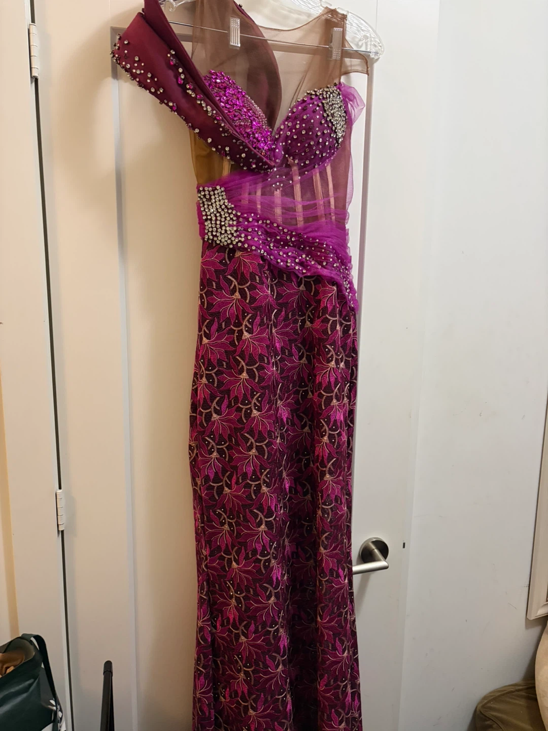 Beaded Floral Evening Gown - photo 3