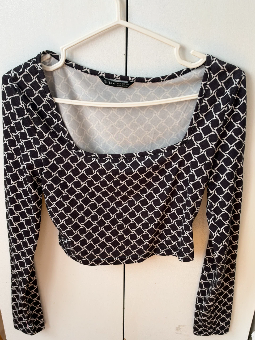 Pull&Bear and SHEIN Long-Sleeve Crop Tops - photo 3