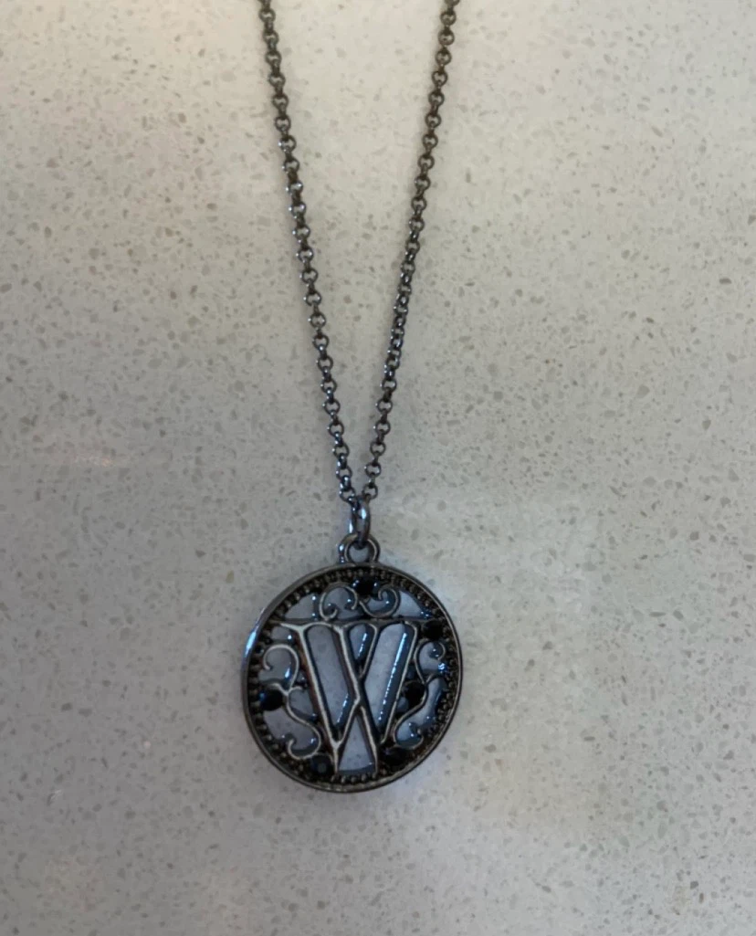 🏈 NEW Wednesday Addams Initial W Pendant Necklace - photo 4