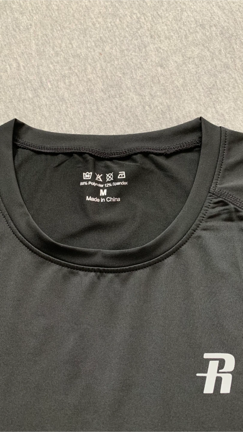 Long-Sleeve Performance Shirt - Size Medium 🏈 - photo 3