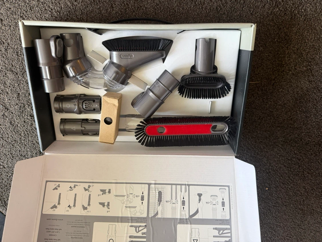 Dyson DC23 Vacuum Cleaner with Accessories - photo 5