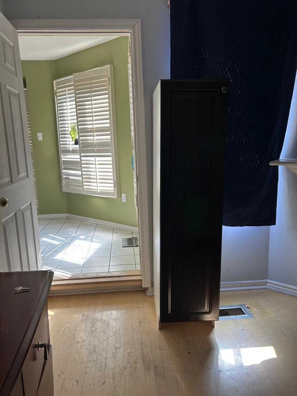 Bedroom  for rent female only - photo 3