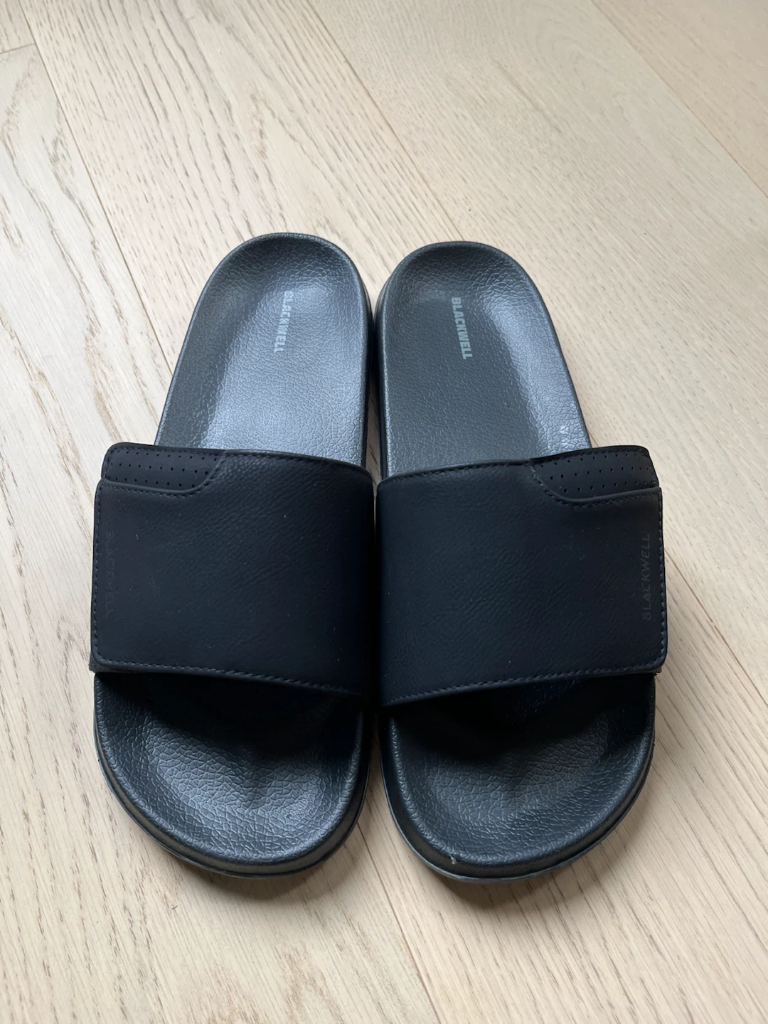 Blackwell black slide sandals size 11 - photo 2
