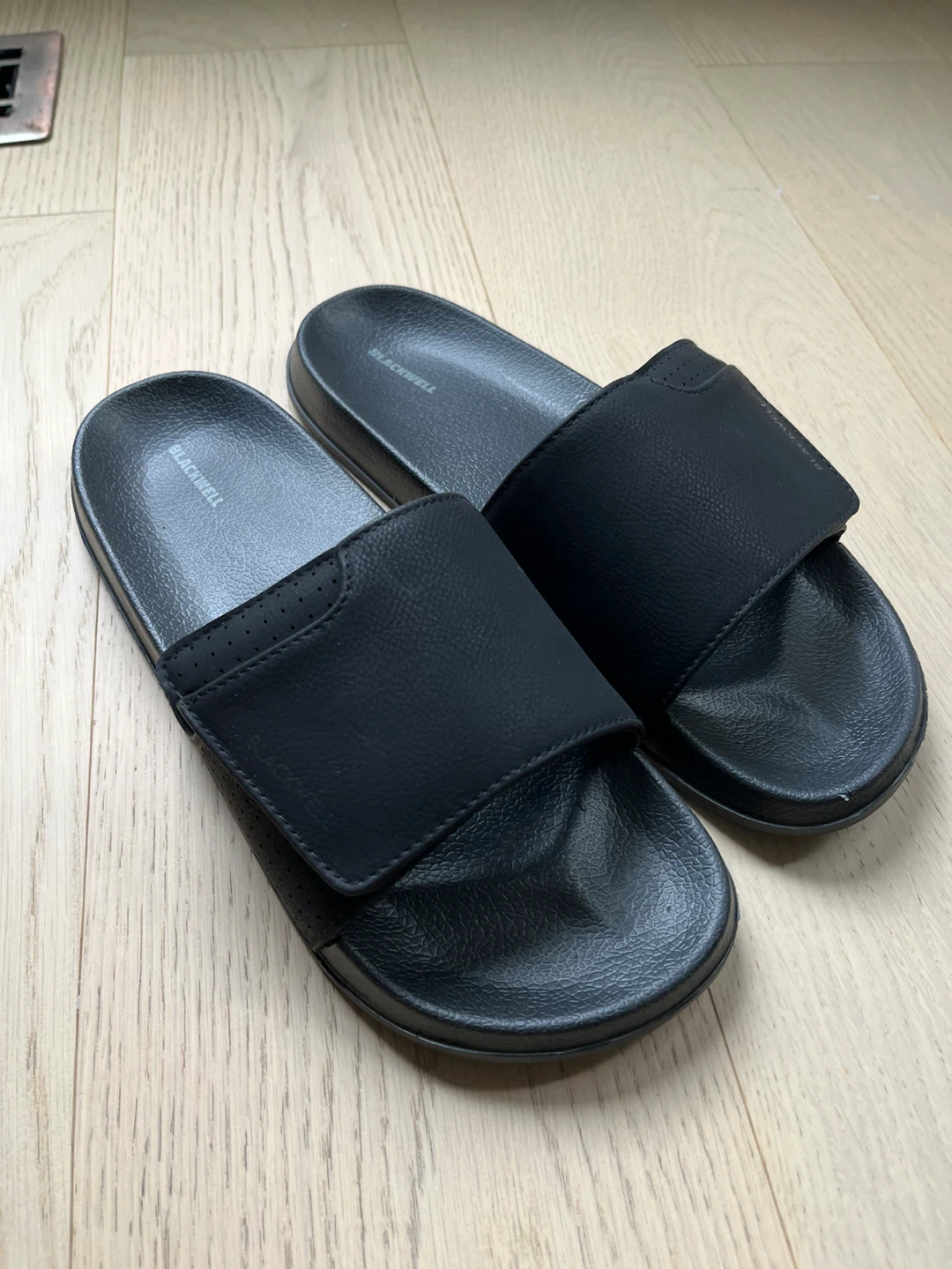 Blackwell black slide sandals size 11 - photo 5