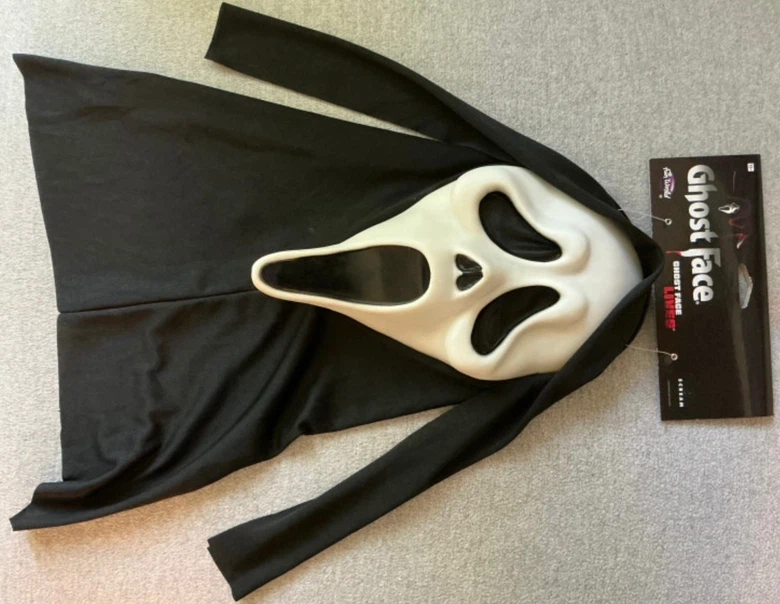 Assorted Halloween Decor Items