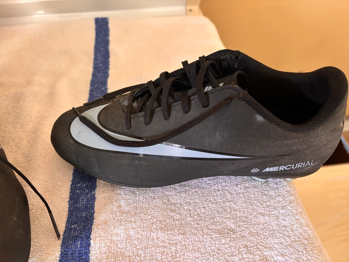 Nike Mercurial Soccer Cleats - Size 6.5Y - photo 5