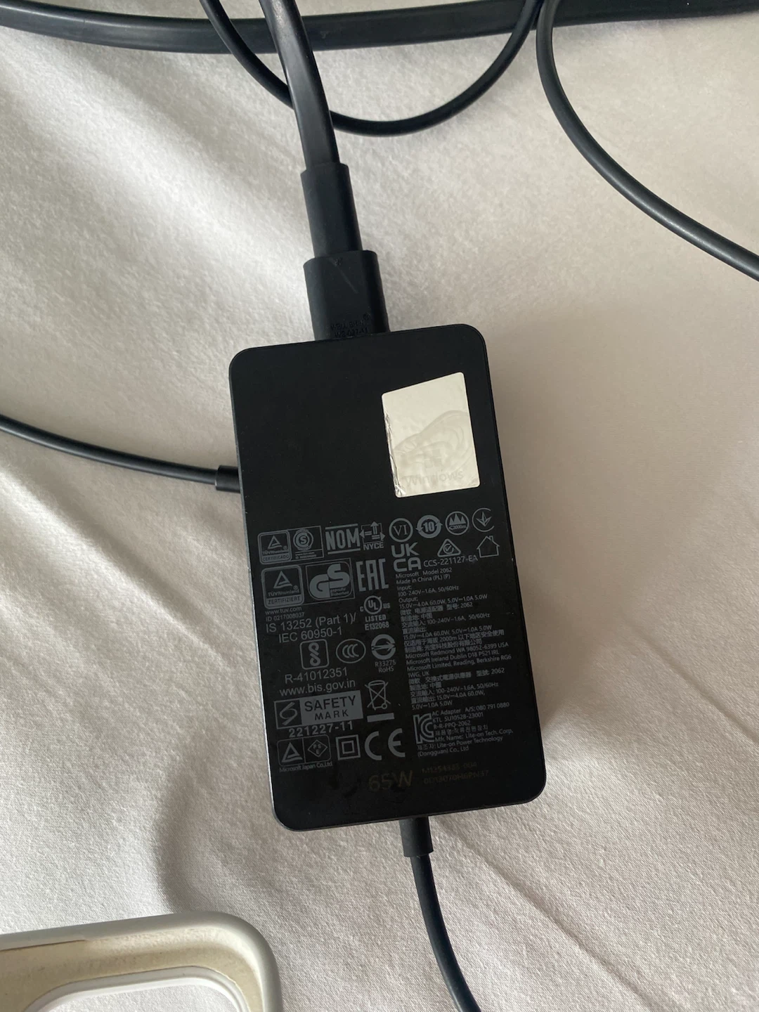 MICROSOFT LAPTOP CHARGER - photo 2