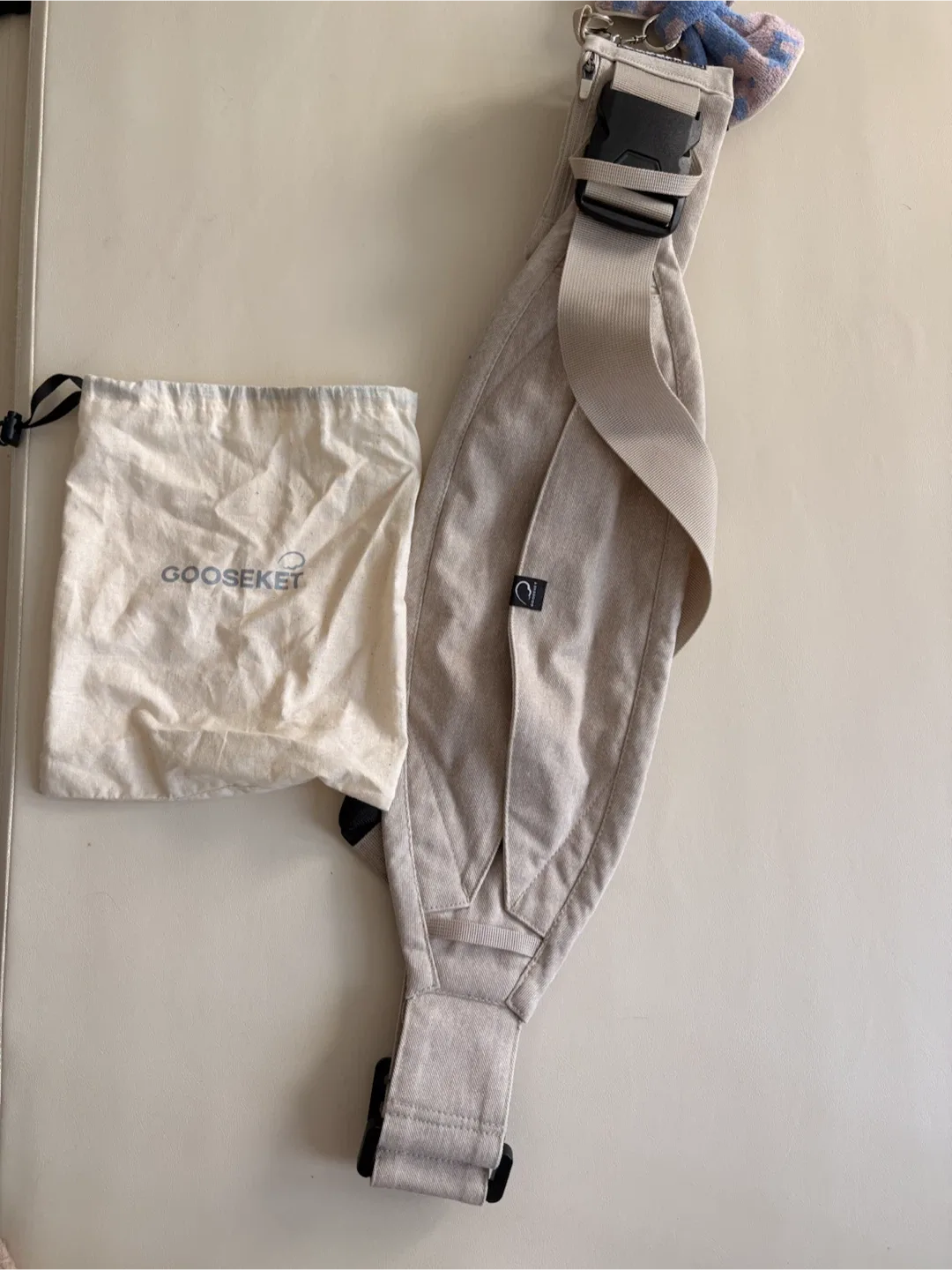 GOOSEKET Toddler Carrier and Terry Cloth Charm