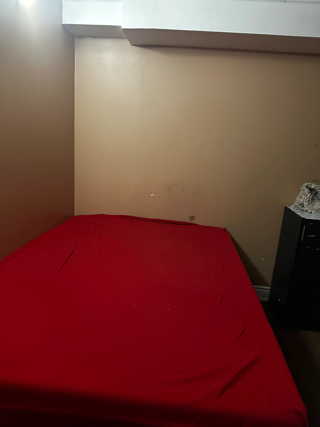 PRIVATE BEDROOM ASAP PRIME LOCATION AVAILABLE NOW!! - photo 2