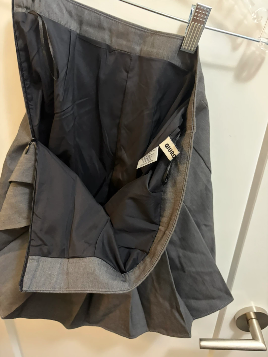 OUYAO Grey Pleated Skirt