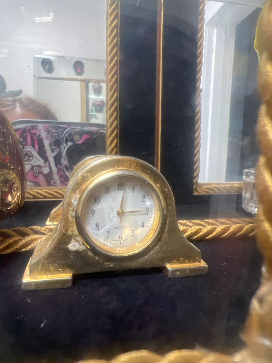 Vintage Brass Quartz Mantle Clock 🏈
