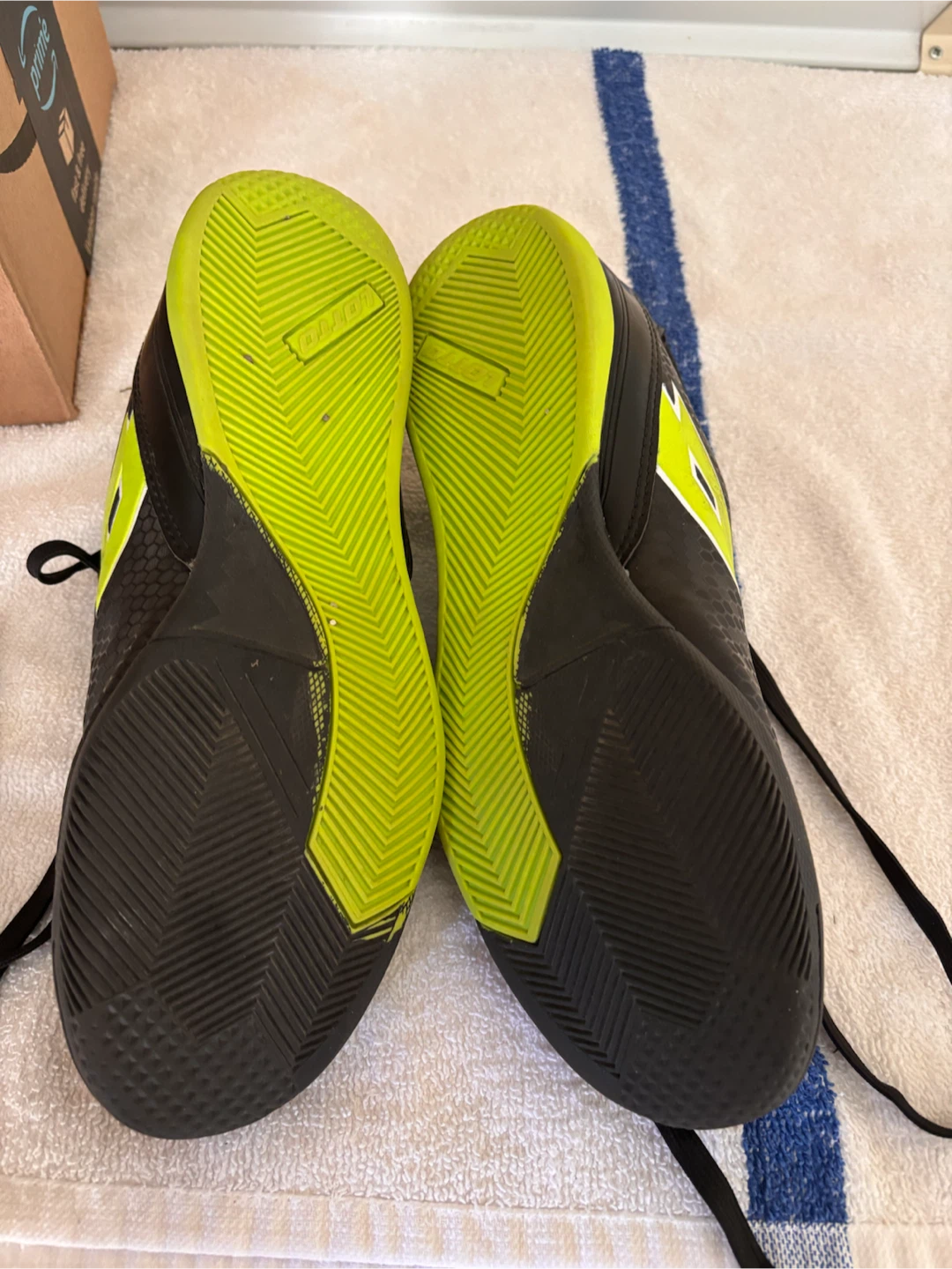 Lotto Storm indoor Soccer Shoes