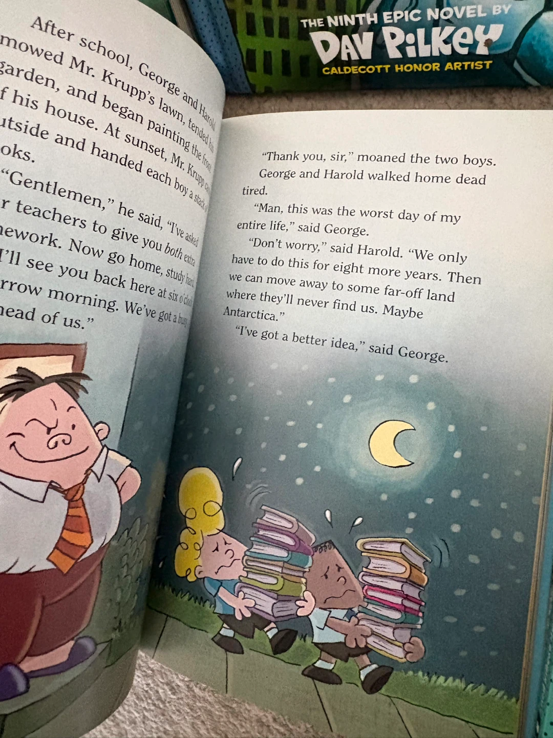 🏈 Captain Underpants Book Collection hardcovers - photo 4